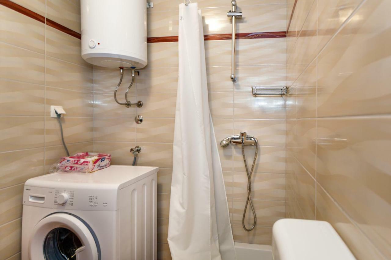 Apartman Dobrila Vrh  エクステリア 写真